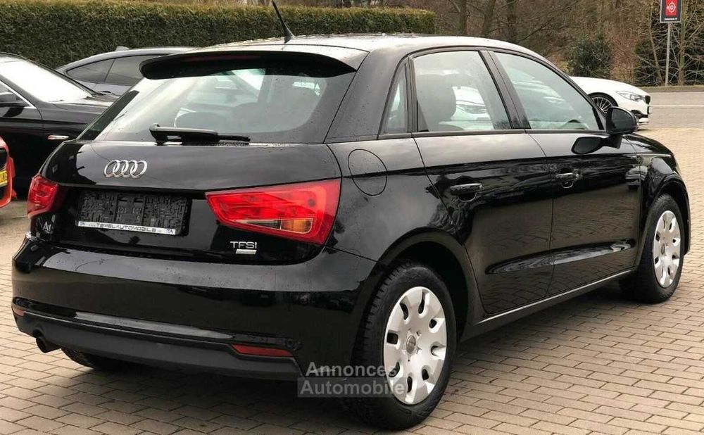 Dezmembrez Audi A1 2015