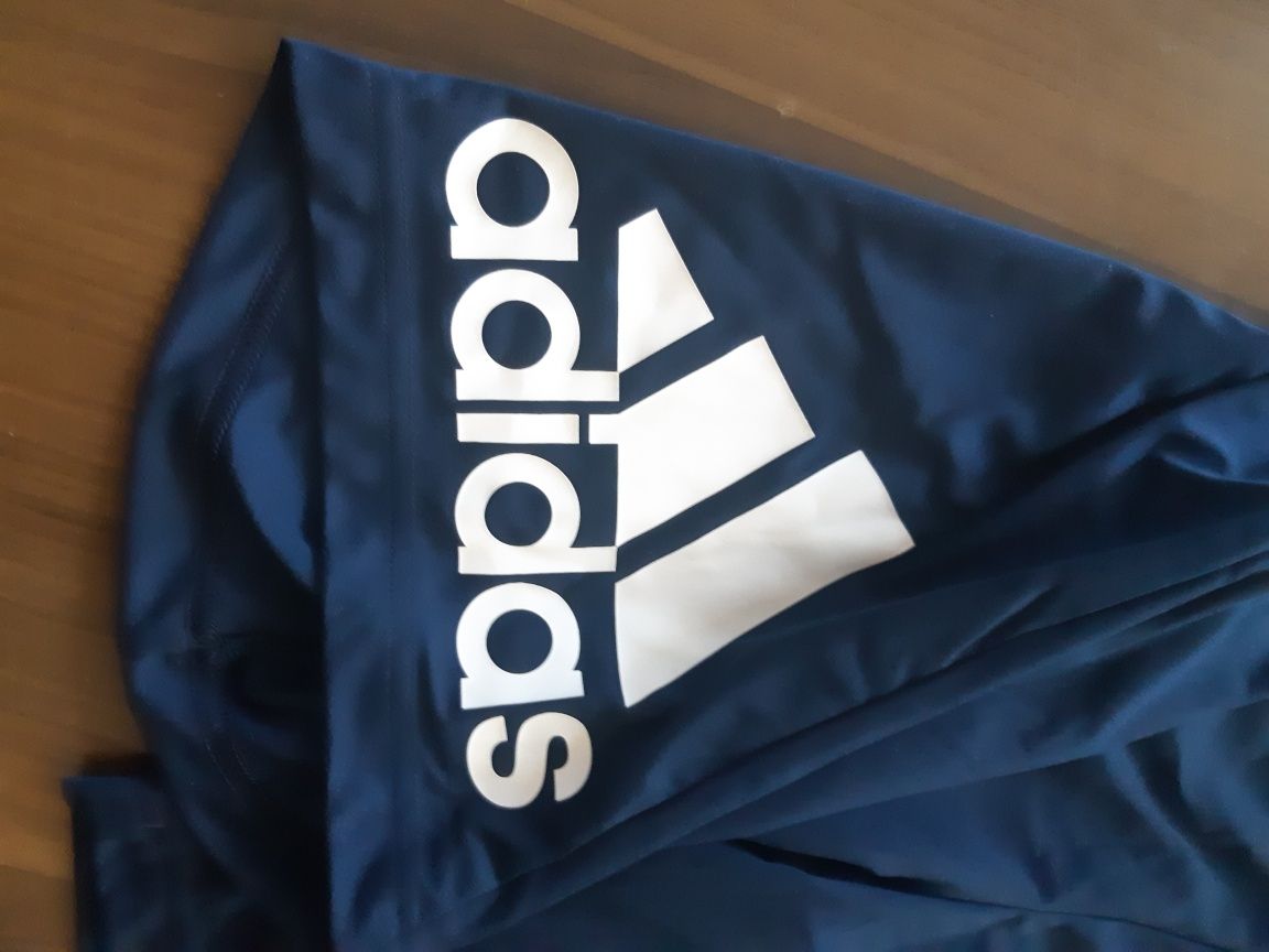 НОВИ ОРИГИНАЛНИ Adidas къси панталони