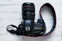 Зеркальный фотоаппарат Canon 5D Mark iii (3) почти новый (тушка)