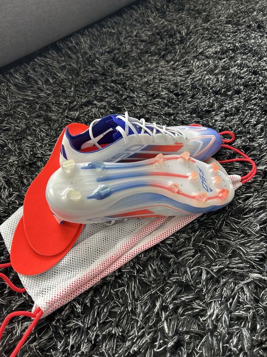 Ghete fotbal adidas F50 profesionale, marime 43 1/3