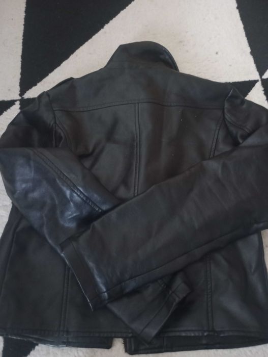 Детско кожено яке актуален модел.