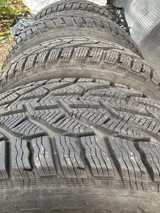 Anvelopa 225/50 R17