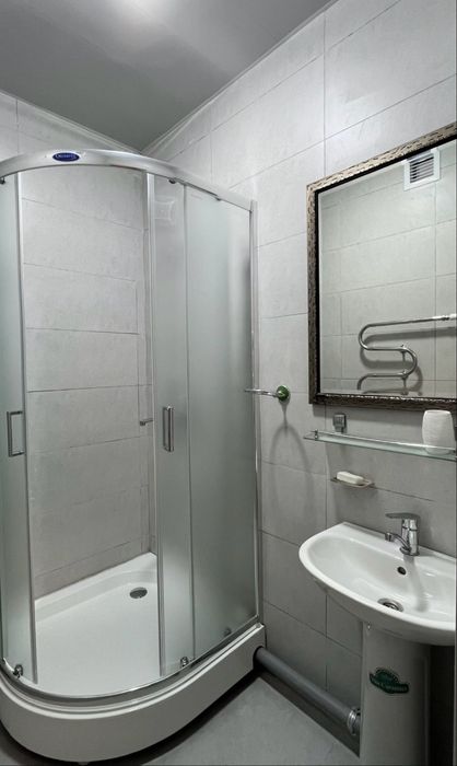 3х комнатная квартира Яшнабаский район. Олмос метро