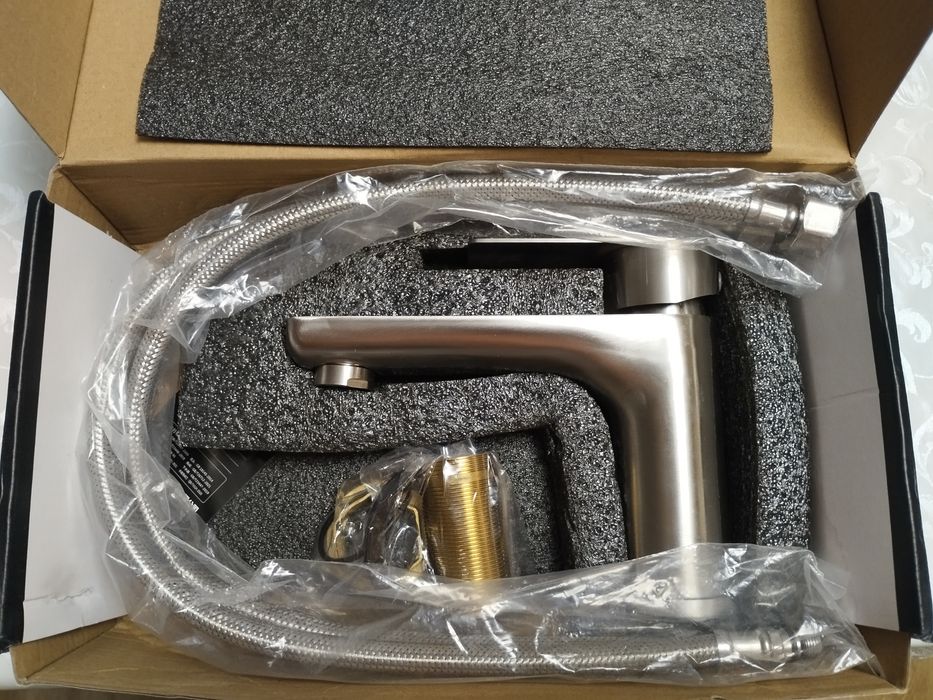 Смеситель для умывальника