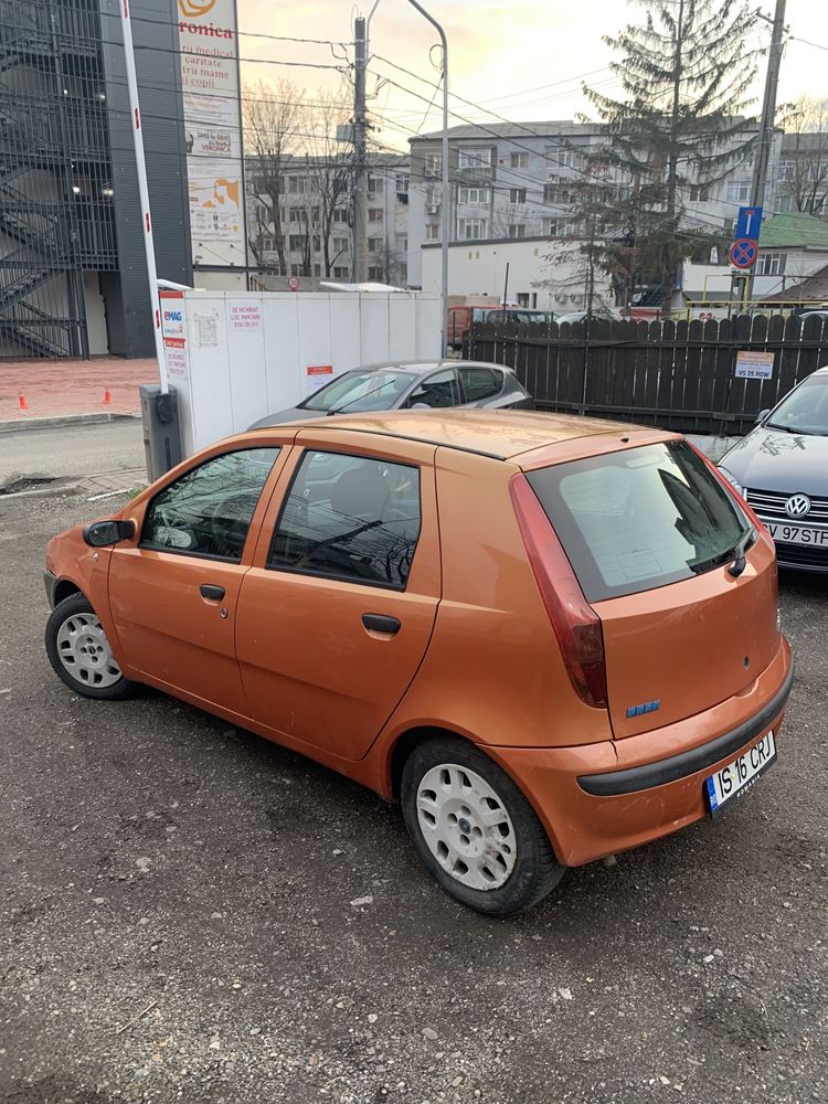 Vând Fiat Punto