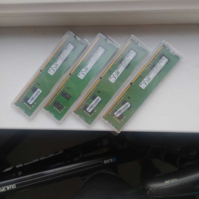 Оперативная память Samsung DDR4 2400 4x4Gb kit