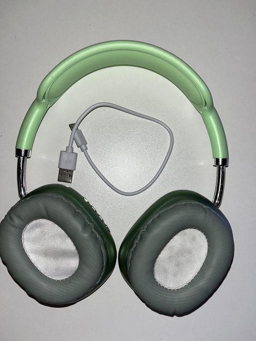 Продам Наушники беспроводные