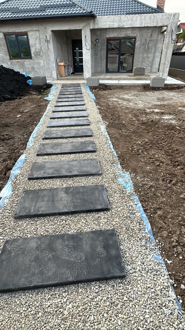 Pavaj,dale, pasi japonezi, placi beton armat