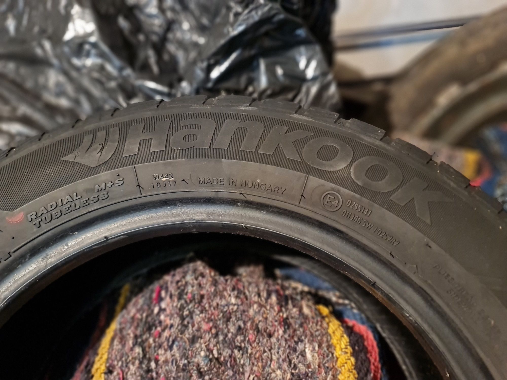 Продавам зимни гуми Hankook 165/65/14