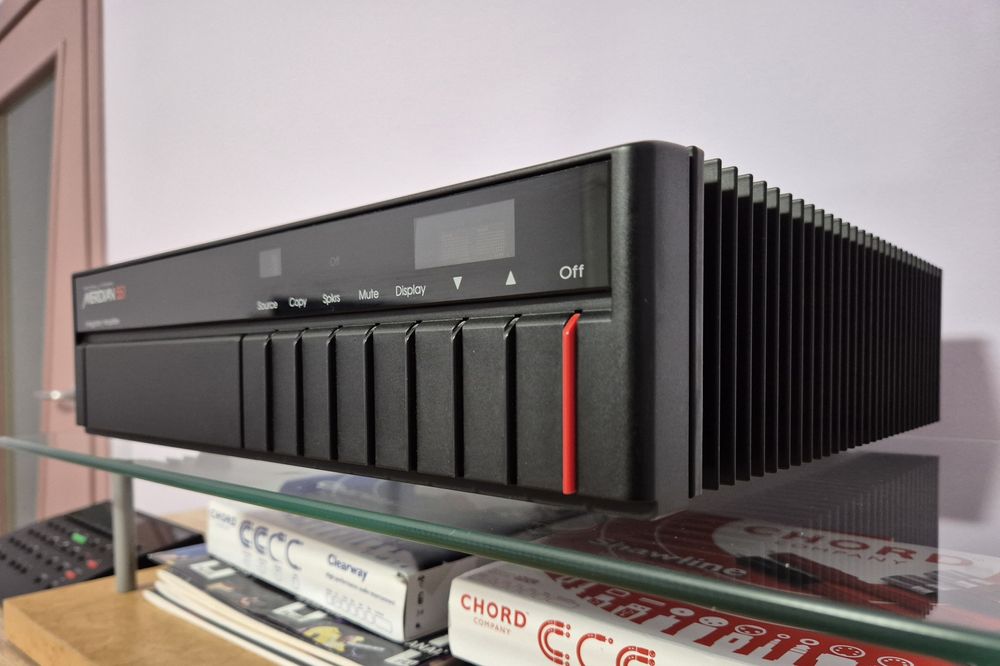 Усилвател Meridian 551 + MSR remote control