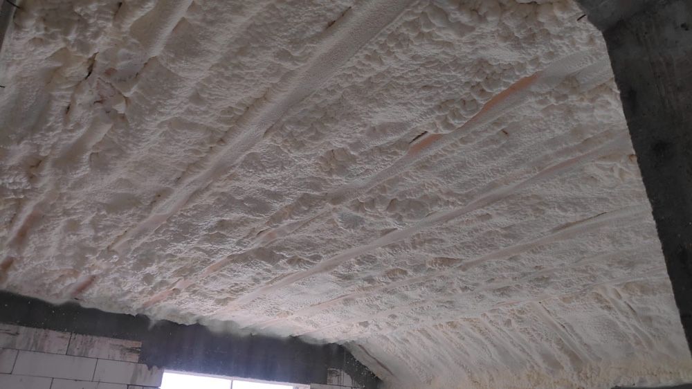 Termo / Hidro / Fono izolatii cu spuma poliuretanica si poliuree