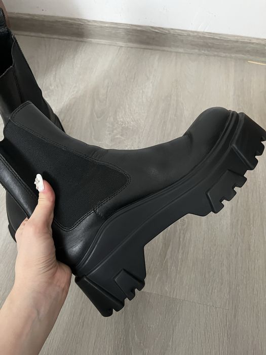 Ghete/ botine ZARA marimea 38 noi