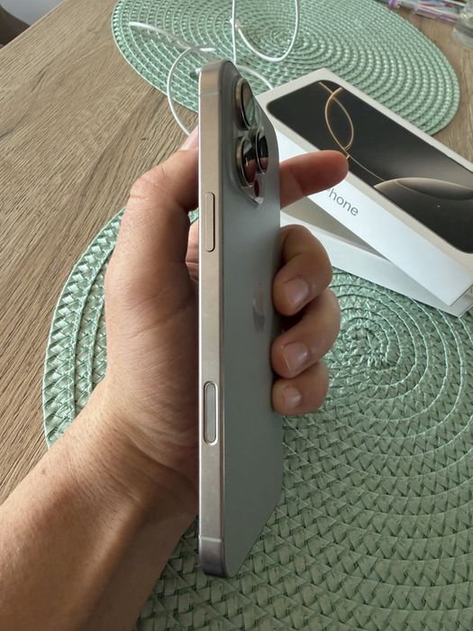 Iphone 16 pro max titanium Gray 256 GB