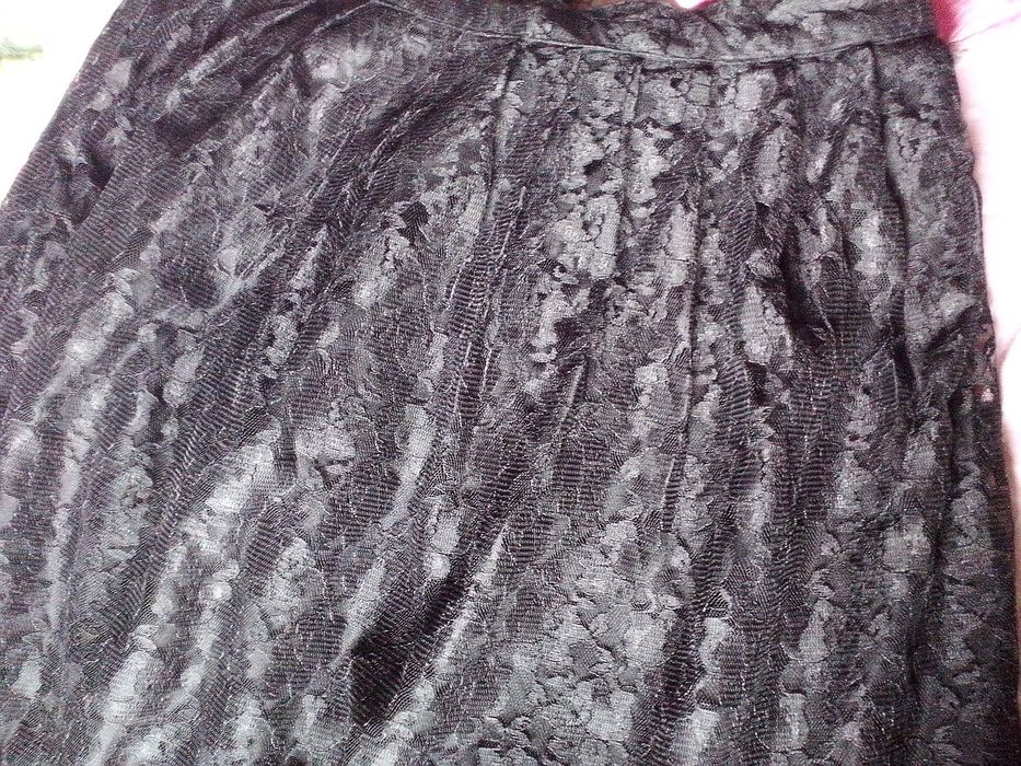 fusta dantela neagra 22GB/50D,maxi,model larg,eleganta,pentru ocazii