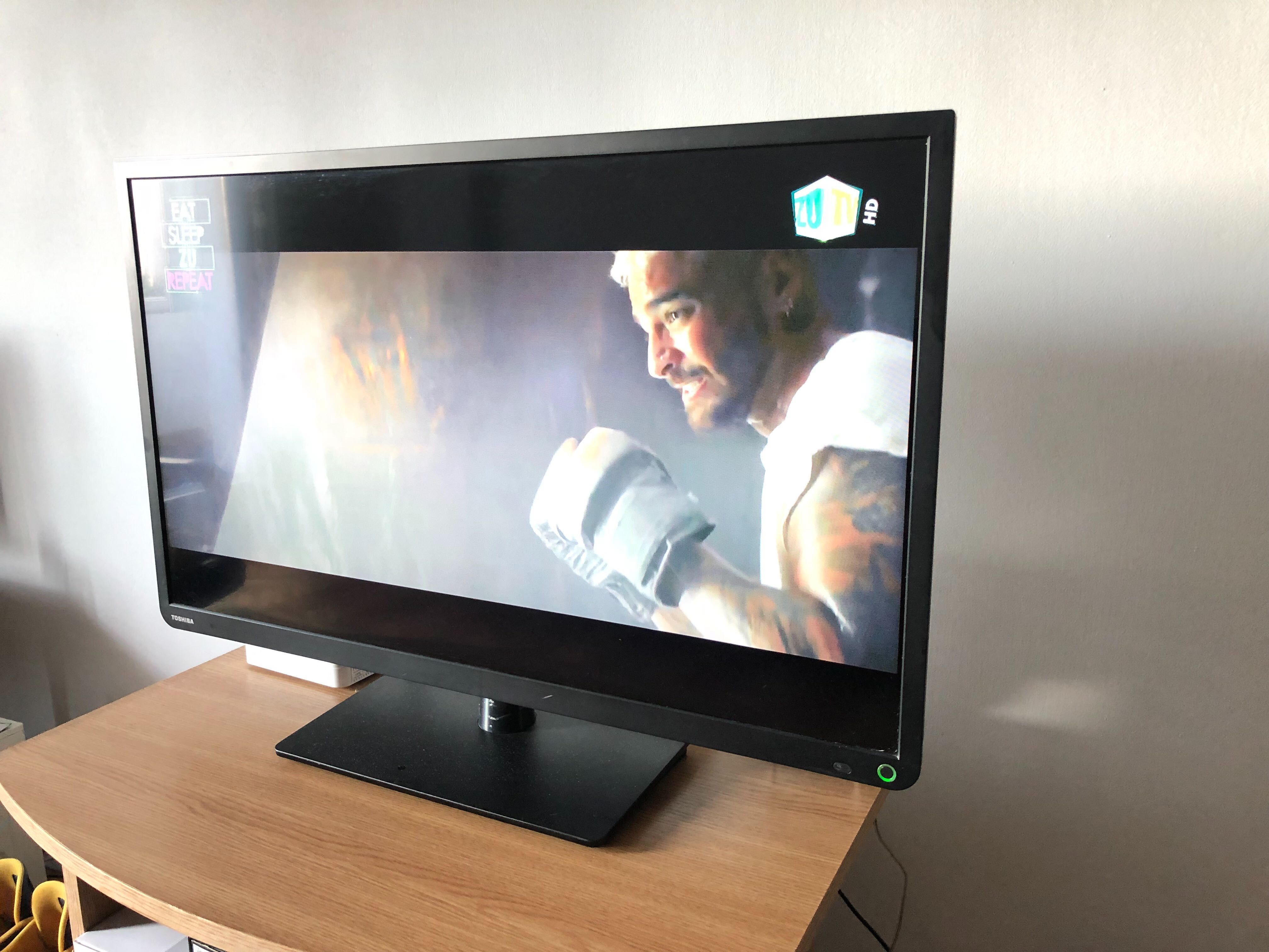 Televizor Toshiba LCD HD stare perfecta de functionare diag 81 cm