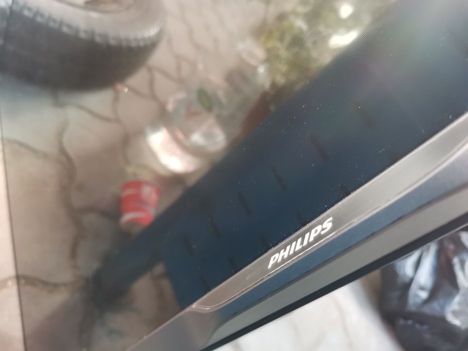 philips 42 pfh 5609 88, за части, счупен дисплей