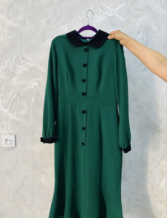 Платье в хорошем состоянии, одета 1 раз.