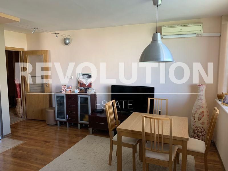 Дава се под наем Тристаен апартамент в Варна, Младост 1 - 70 кв.м за 500 € - Снимка #2