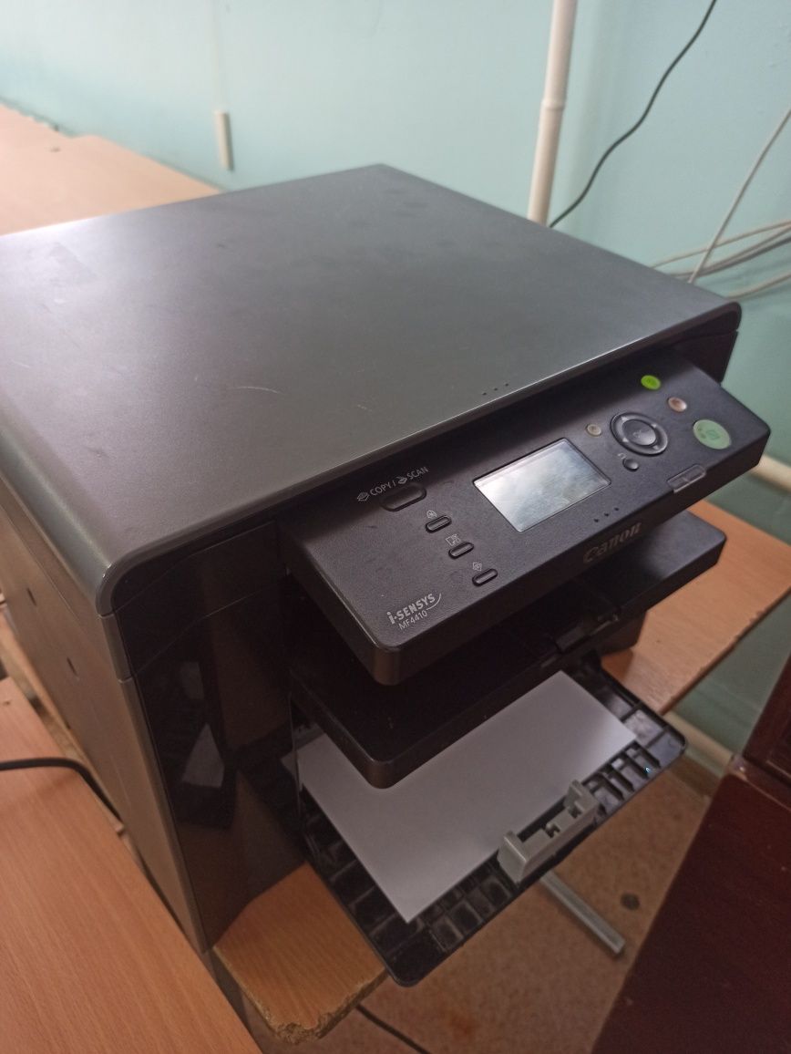 Продам принтер 3в1 отличном состояние canon MF4410