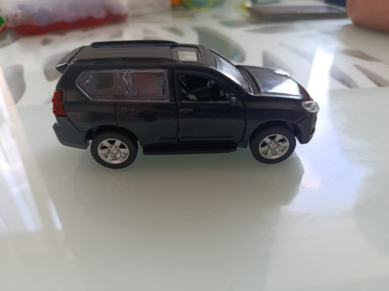 продам игрушечную машину