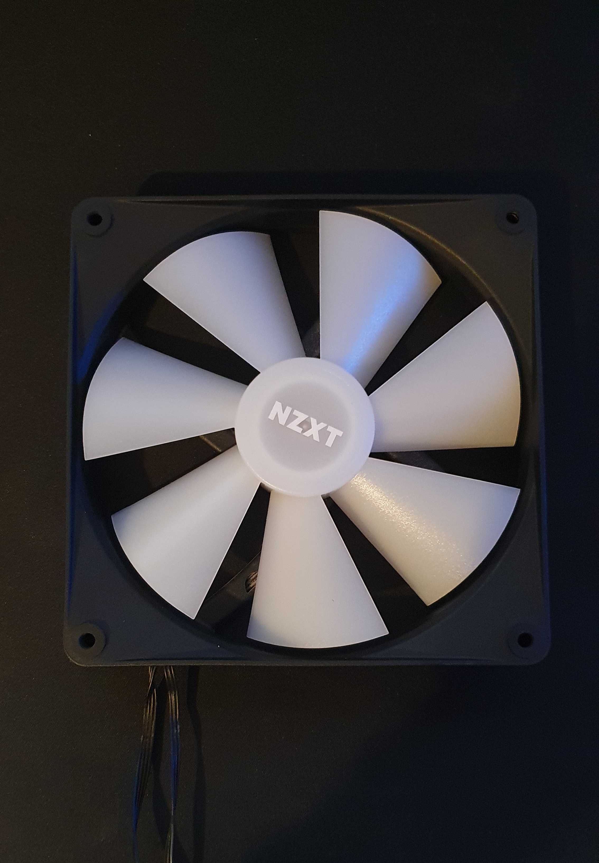 Ventilator NZXT RGB 140