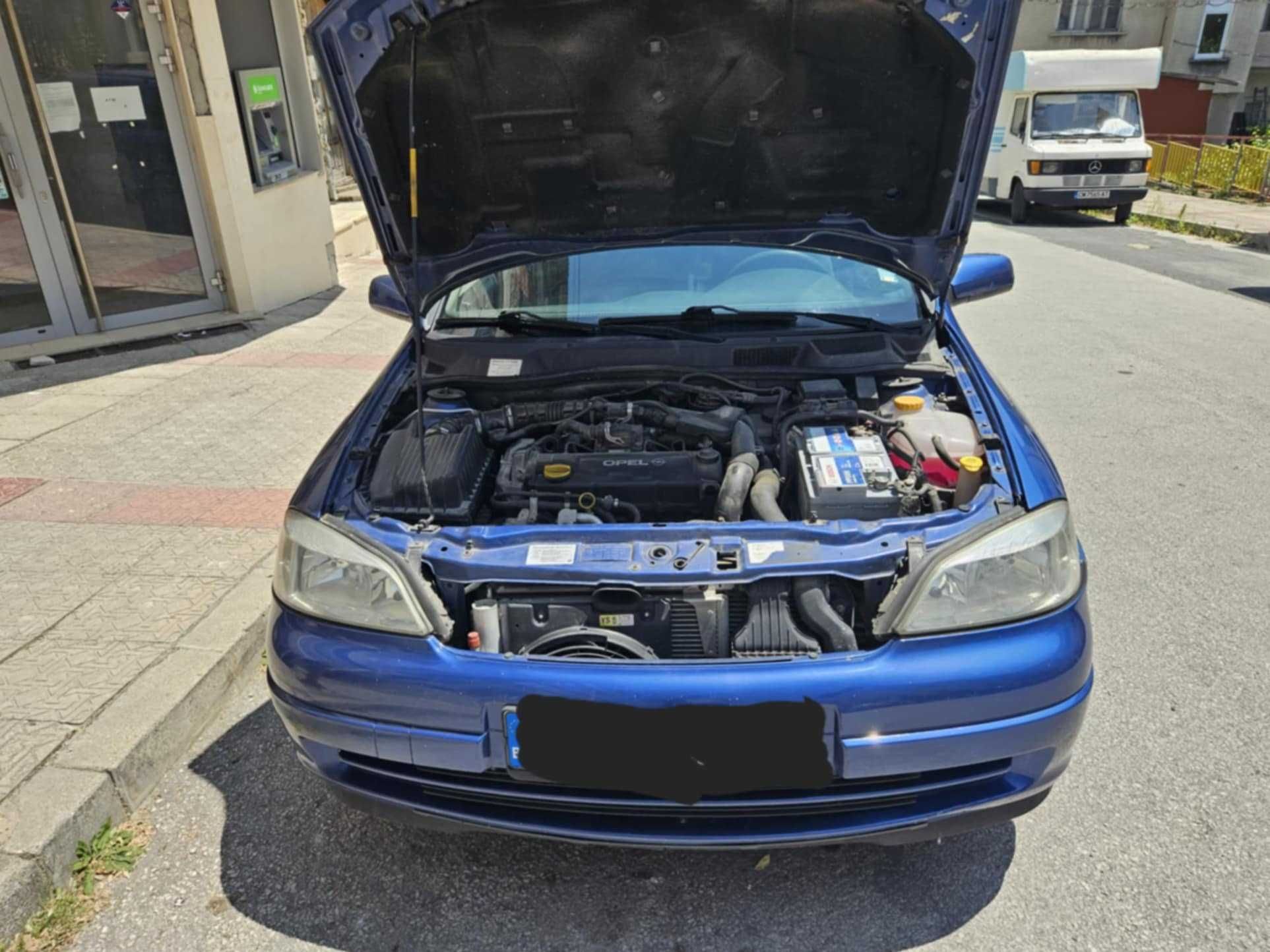 Автомобил Opel Astra