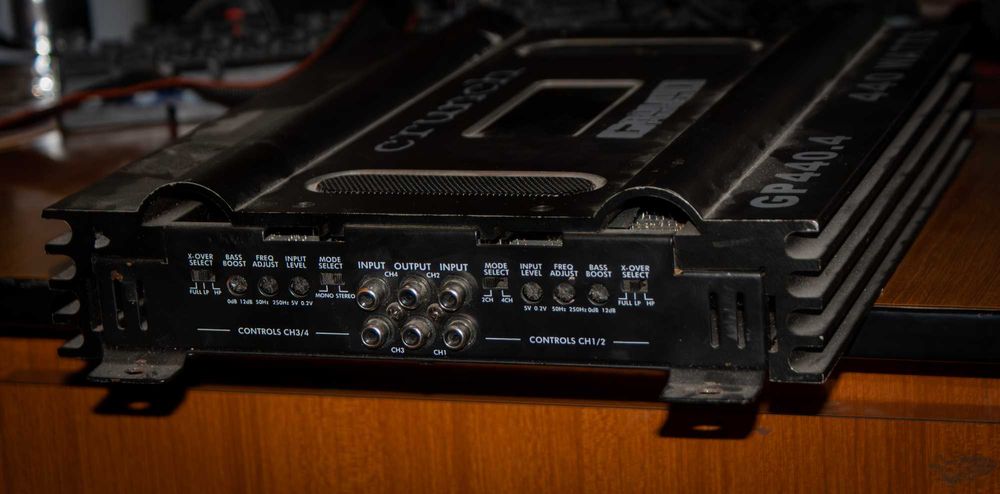 Amplificator 4 canale