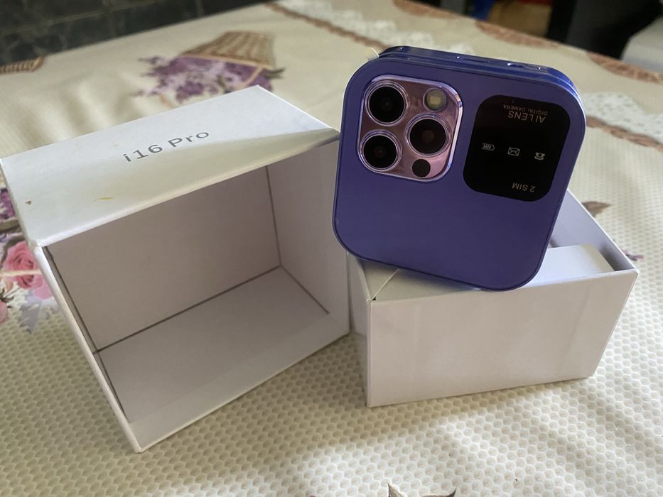 Telefon i16 pro, in cutie nu a fost folosit niciodata