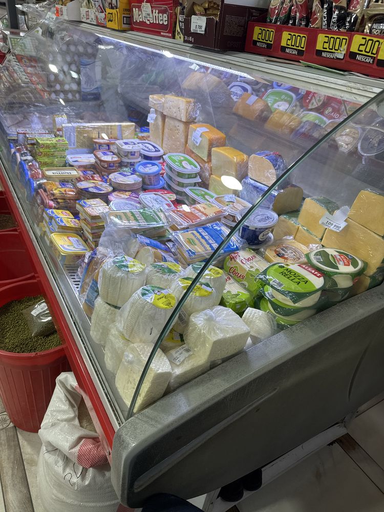 Xaladenik sotiladi xolati ideal yangidek ishlab turubti srochni sotila
