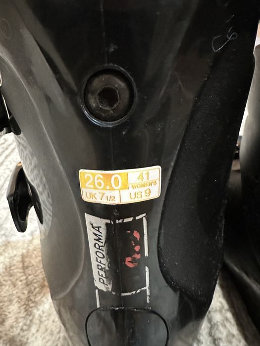 Ски обувки Salomon Unisex 41номер (26-26,5см)