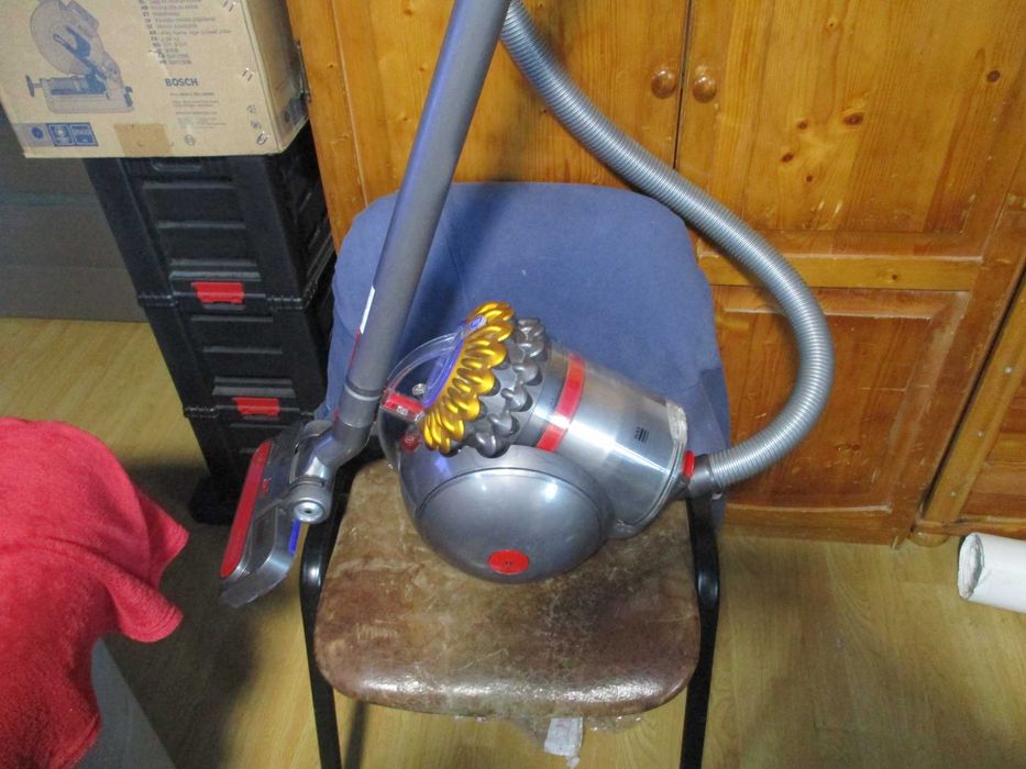 aspirator dyson big ball
