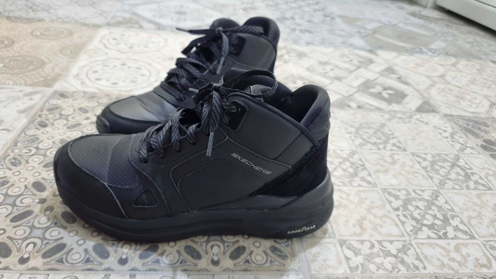 Маратонки Skechers Goodyear 37 1/2