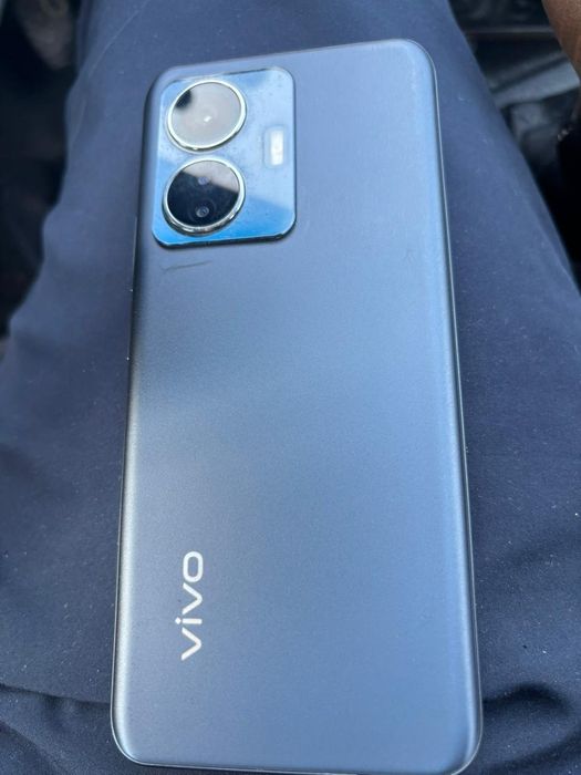 Vivo y55 8/128  .