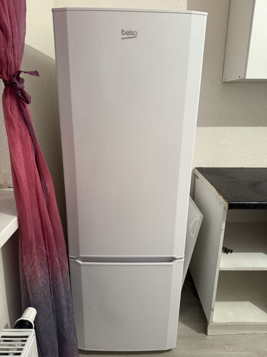 Холодильник beko! Прям работает!