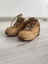 Продам детские ботинки осень-весна Timberland 24 размер