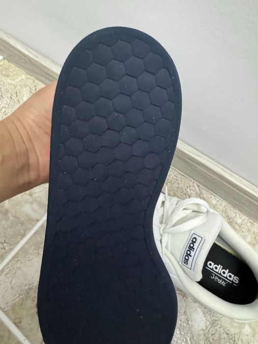 Incaltaminte :ADIDAS . Purtati o singura data ,