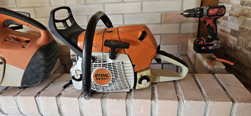 Hilti  Makita  Milwaukee