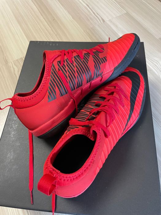 Футболни стоножки