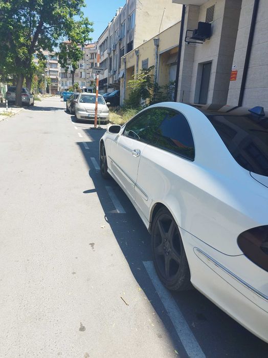 Продавам Mercedes-Benz CLK 240
