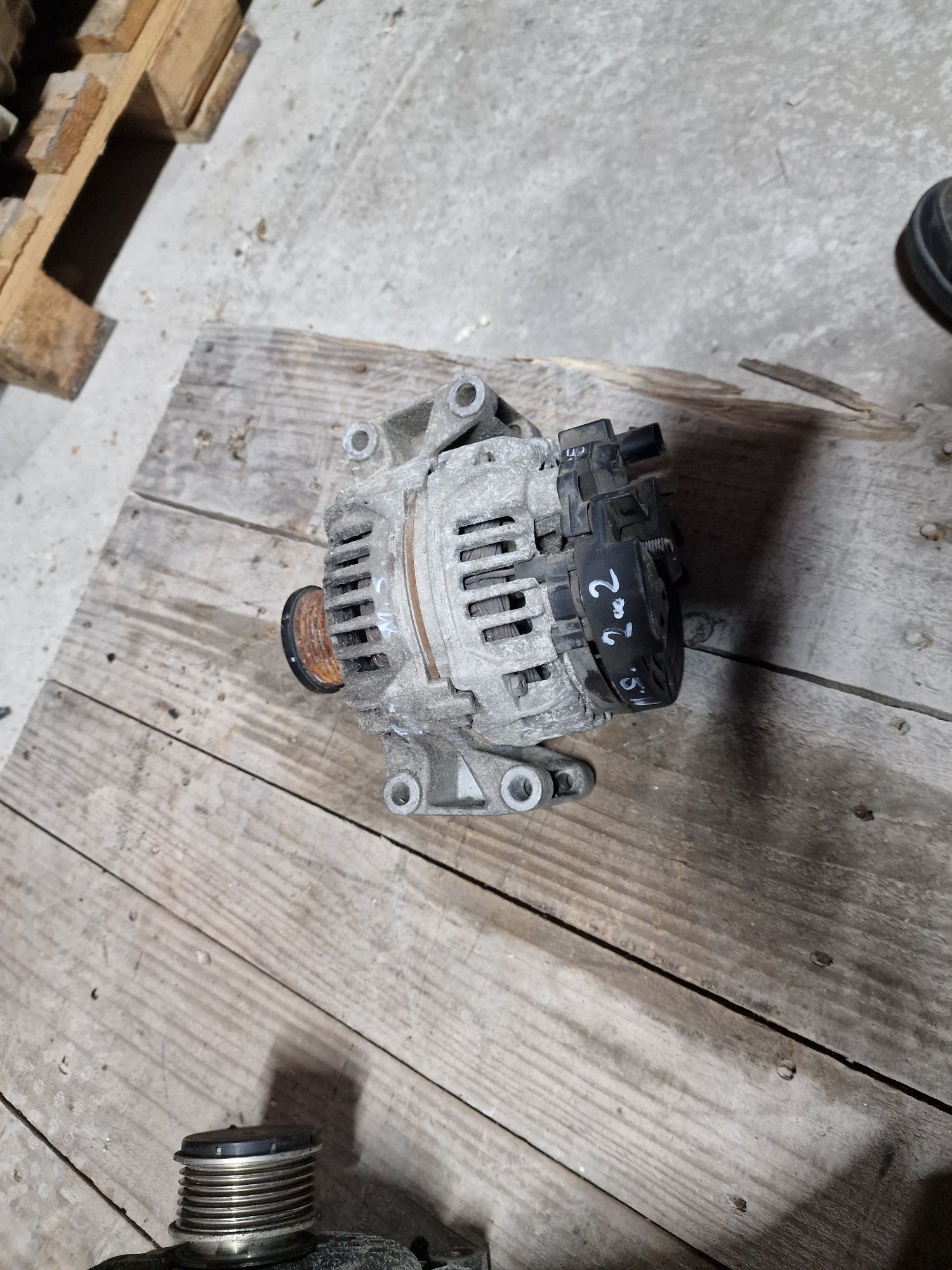 Alternator 90A mercedes vito w639 sprinter w906 2.2 euro 4