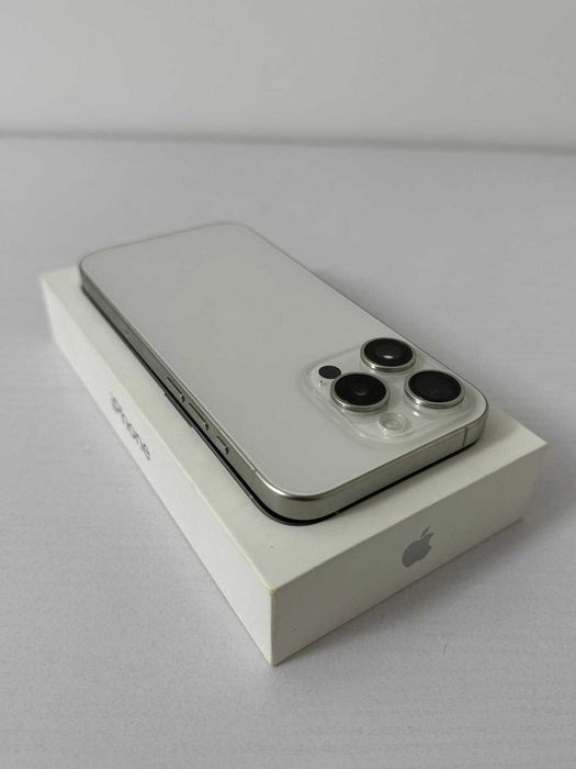 iPhone 15 Pro, 256GB, White Titanium, IMPECABIL