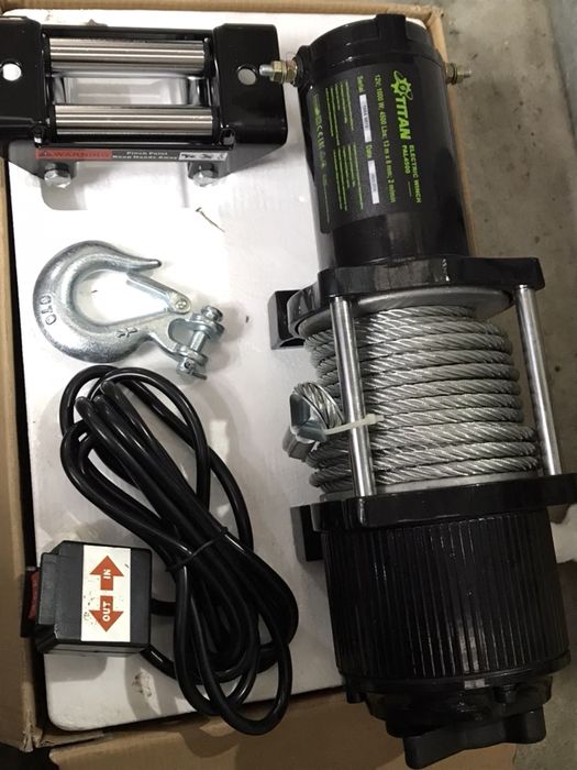 Troliu Platforma 12V -4500lbs ( 2050 kg)