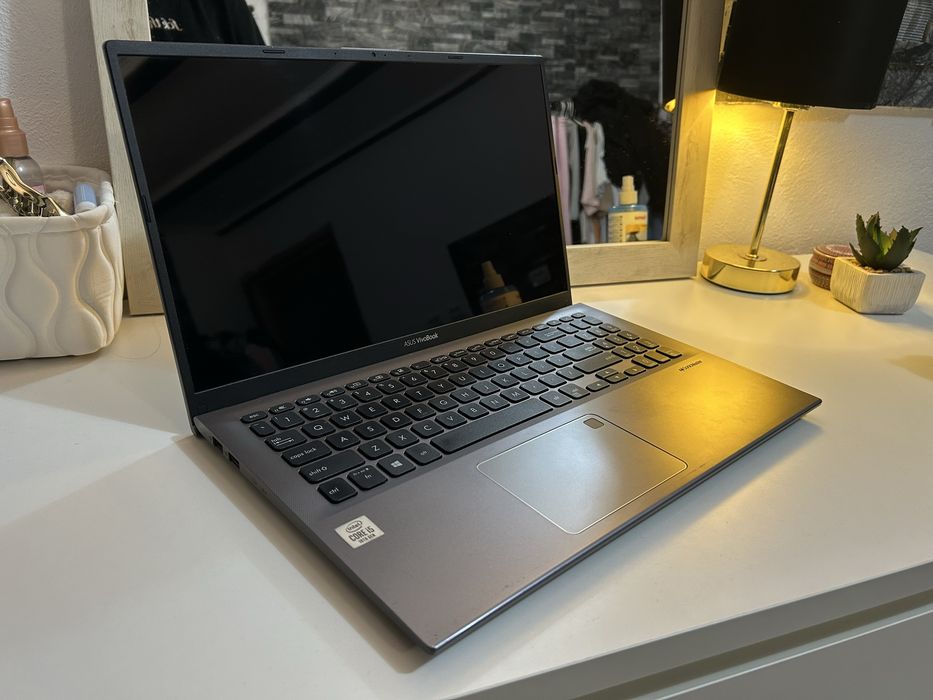 Vand laptop asus vivobook cu touchscreen functional