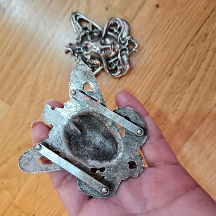 Acesoriu vintage curea