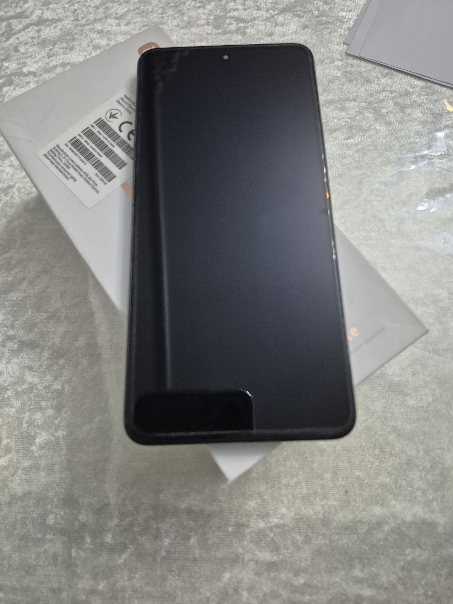 Продаю Xiaomi 12 lite с коробкой
