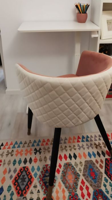 Set Birou reglabil + Scaun tapitat (fotoliu)