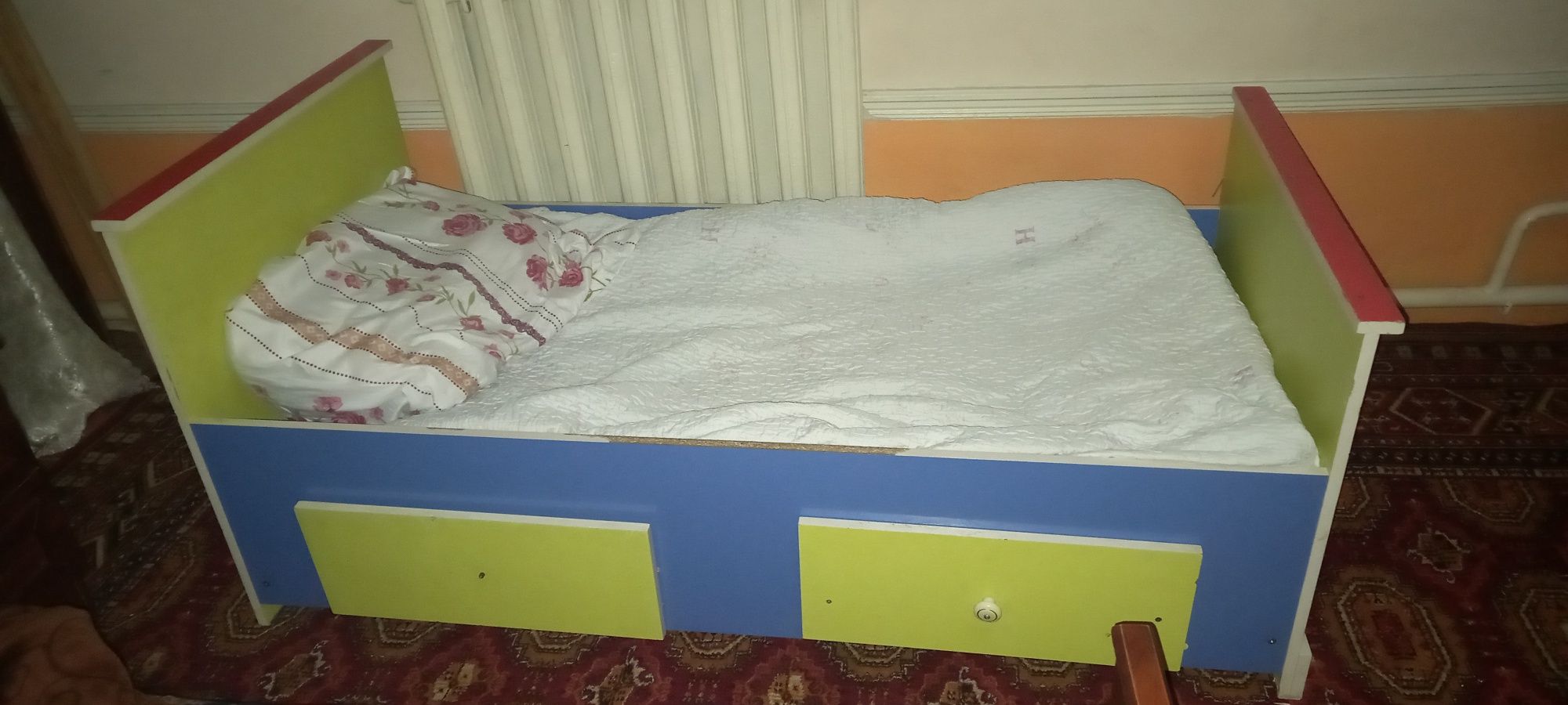 Bollar kravati sotiladi