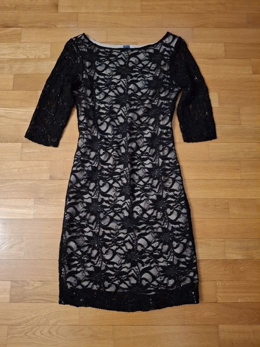 Rochie Evie elegantă din dantelă neagră si paiete