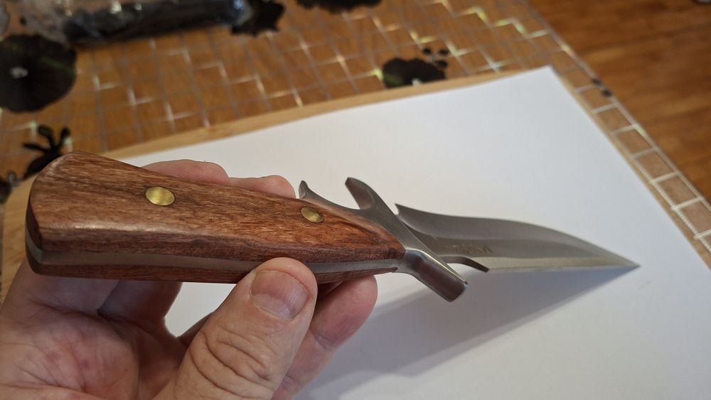 Cuțit vânătoare , camping , drumeție 25.5cm