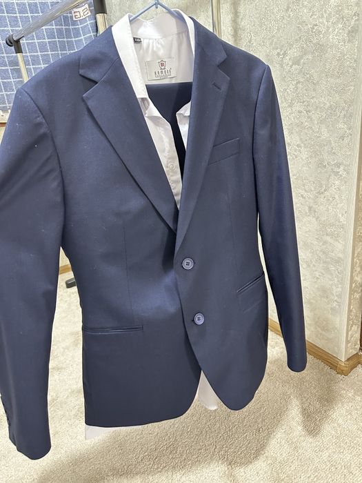 Мужской костюм тройка